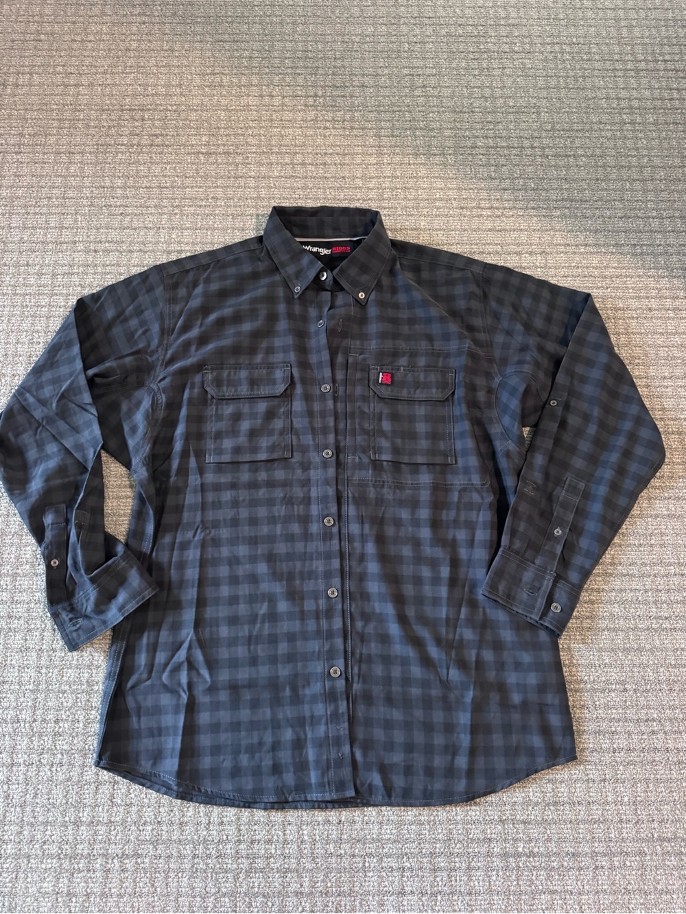 Wrangler Men's Black and Blue Plaid Button-Down Shirt
